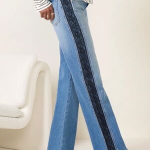 Evereve Ever Straight w Lace Inset Jean